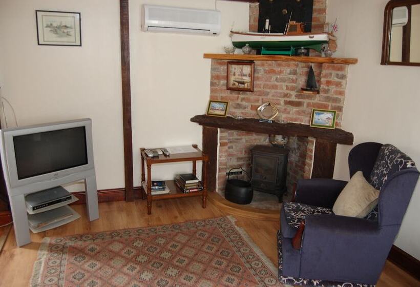 Отель Strenneth