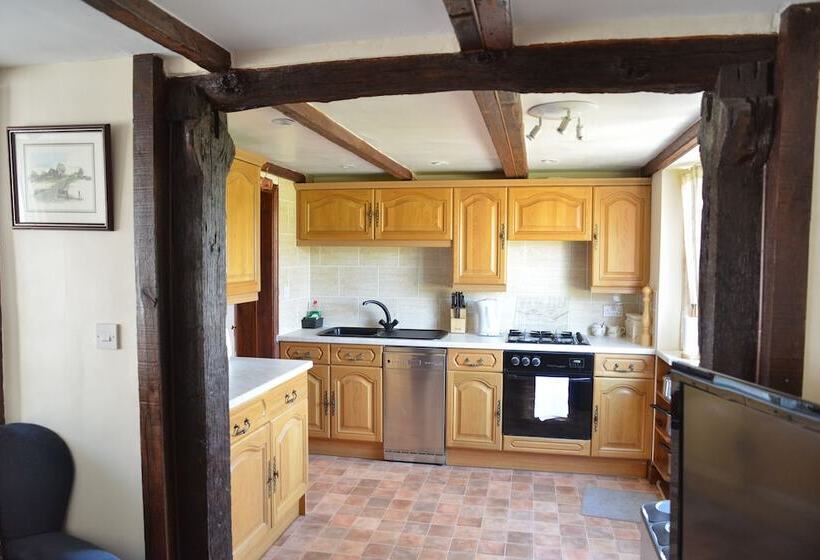 Отель Strenneth