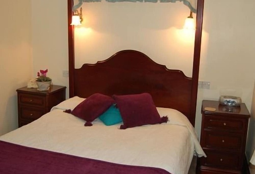 Отель Strenneth