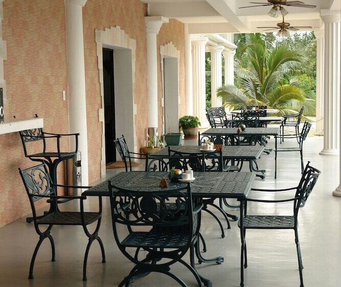 בית מלון כפרי Sunny Golf