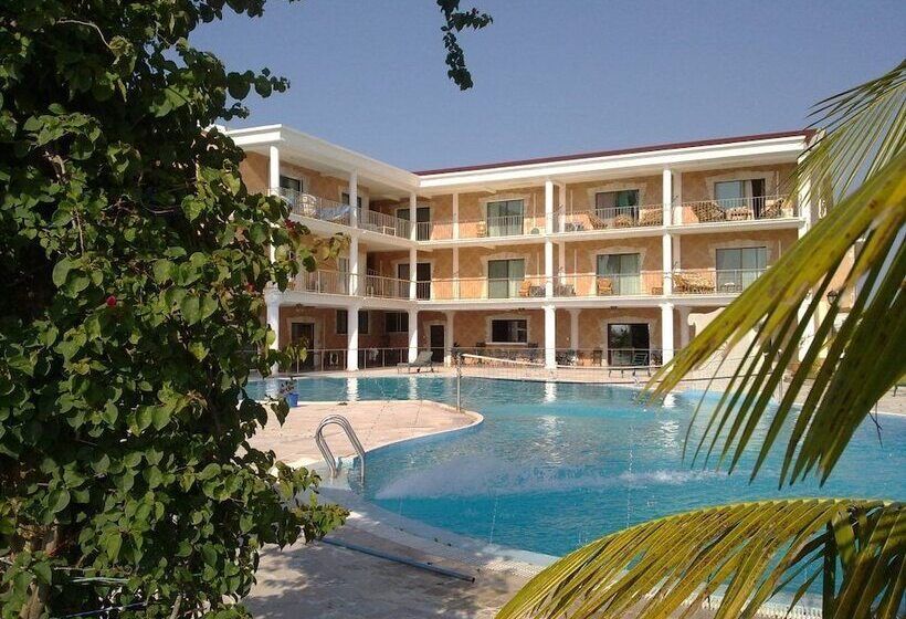 בית מלון כפרי Sunny Golf