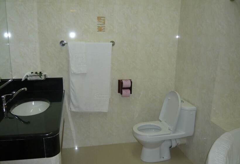 בית מלון כפרי Sunny Golf