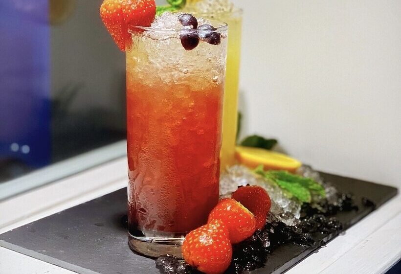 בית מלון כפרי The Exhibitionist