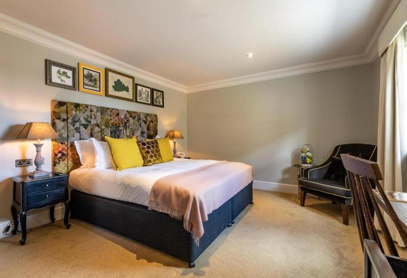 Отель The Foley