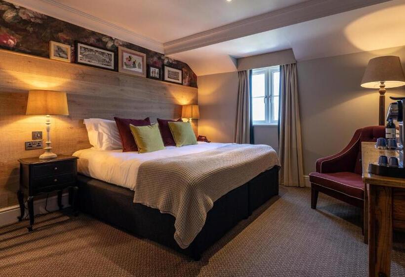 Отель The Foley