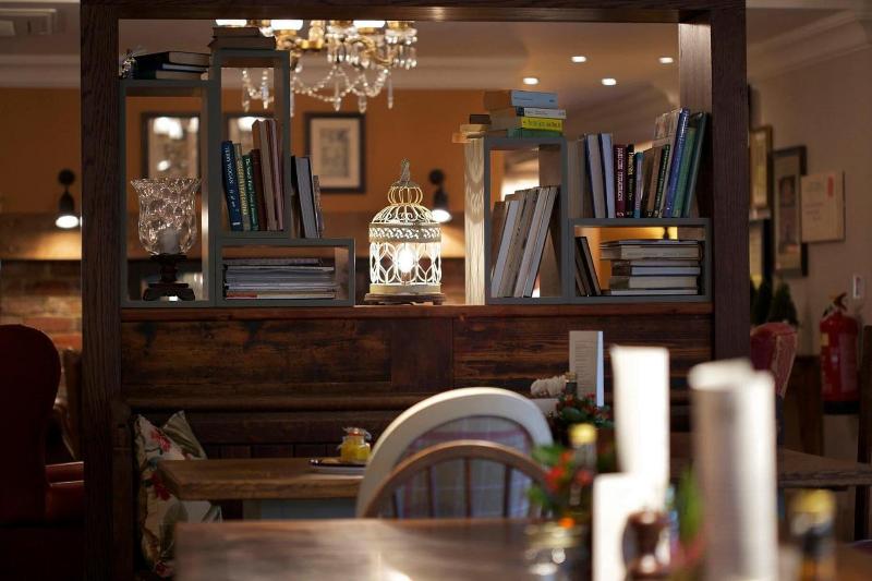 Отель The Foley