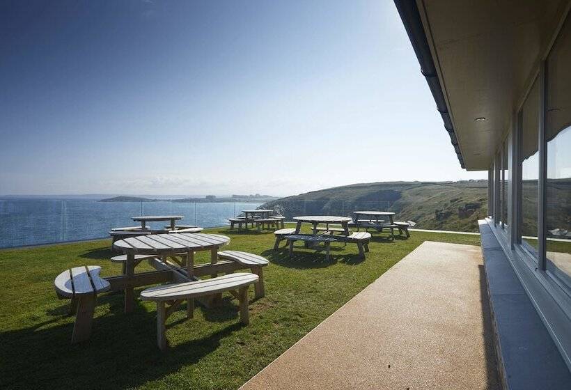 Отель The Lewinnick Lodge