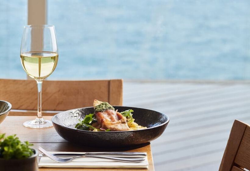 Отель The Lewinnick Lodge