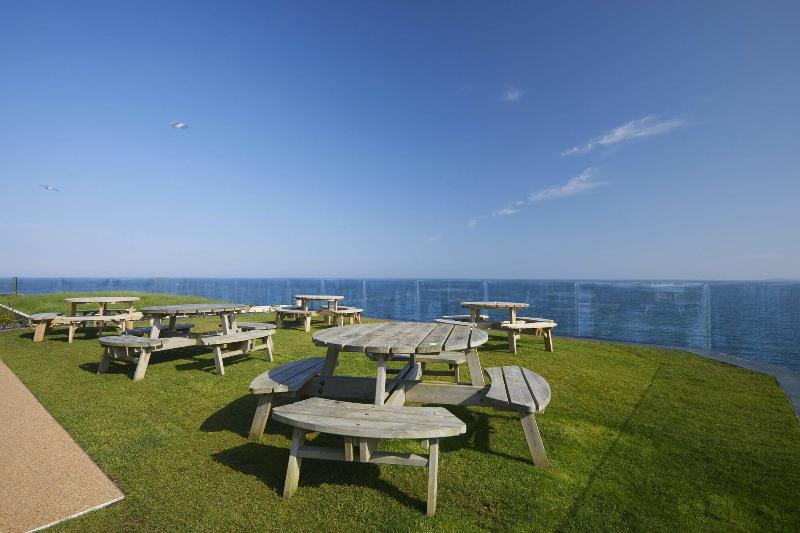 Отель The Lewinnick Lodge