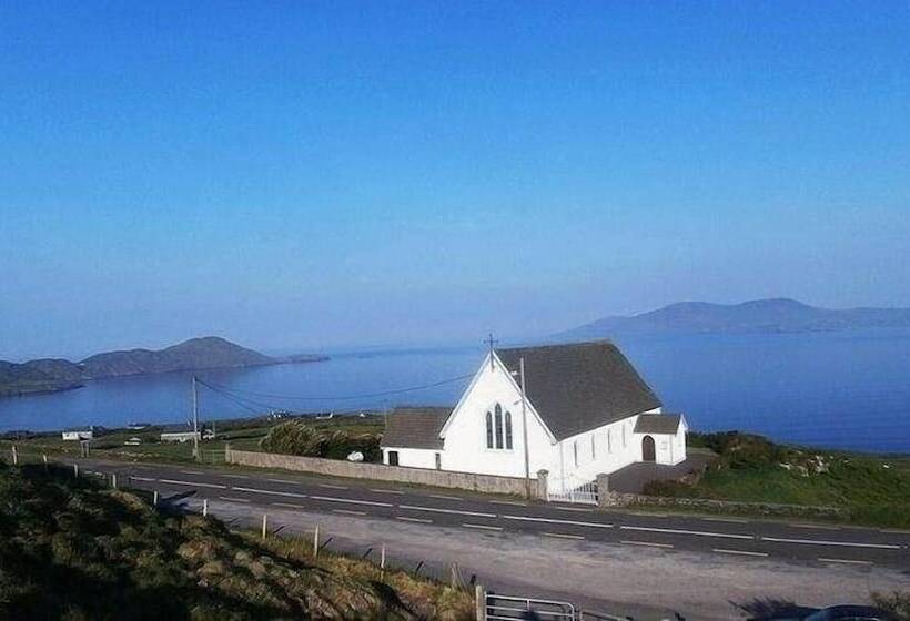 בית מלון כפרי The Old Cable Historic House