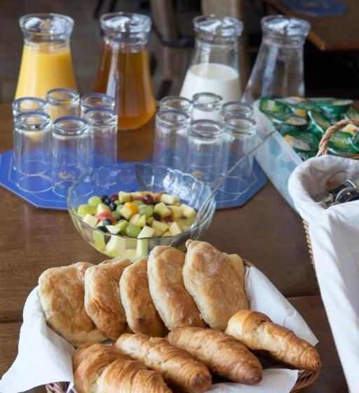 فندق The Ship Inn