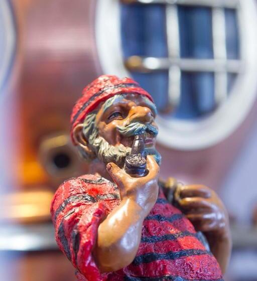 فندق The Ship Inn