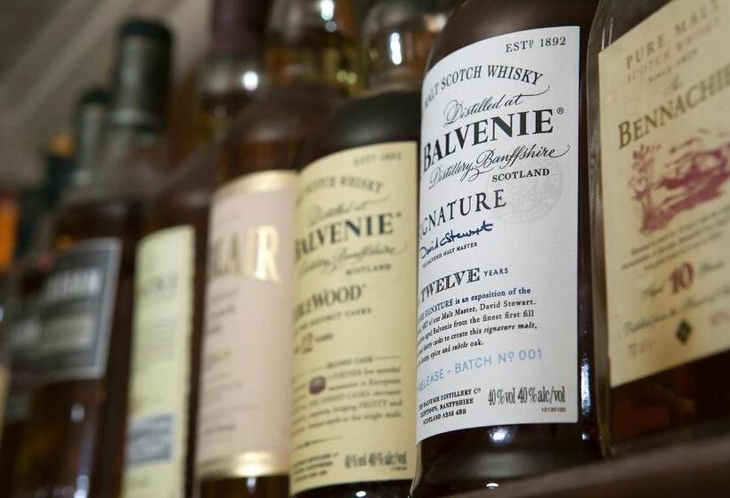 فندق The Ship Inn