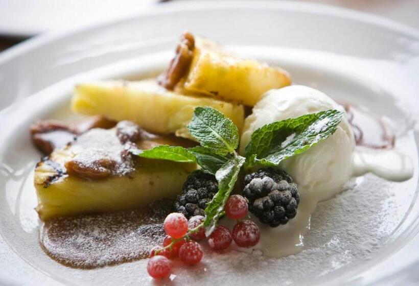 בית מלון כפרי The Ship Inn