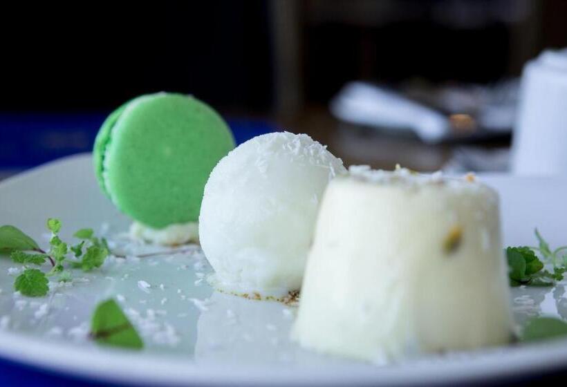 فندق The Ship Inn