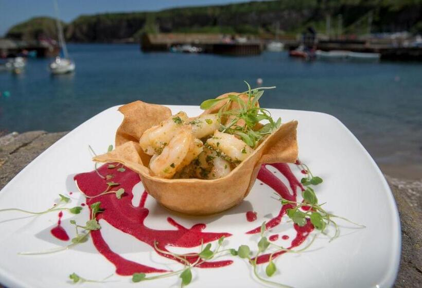 فندق The Ship Inn