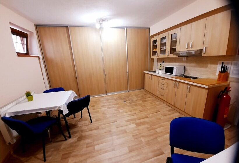 ホテル Vila Viktoria