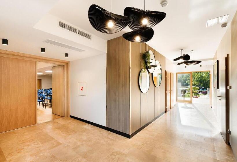 Отель Visegrád