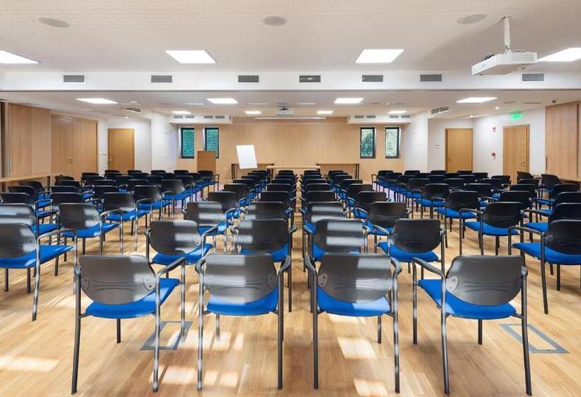 Отель Visegrád