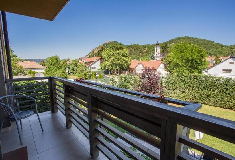 Отель Visegrád