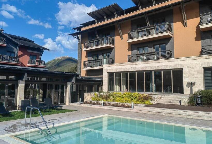 Отель Visegrád