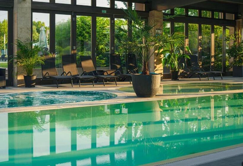 Отель Visegrád