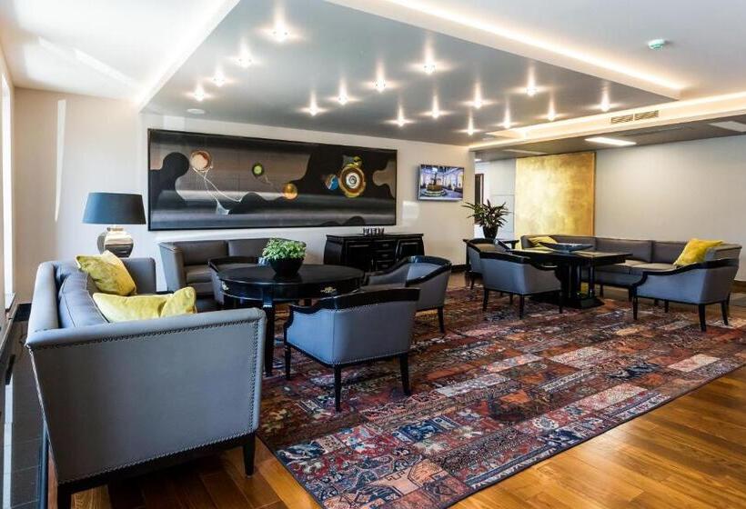 Отель Visegrád