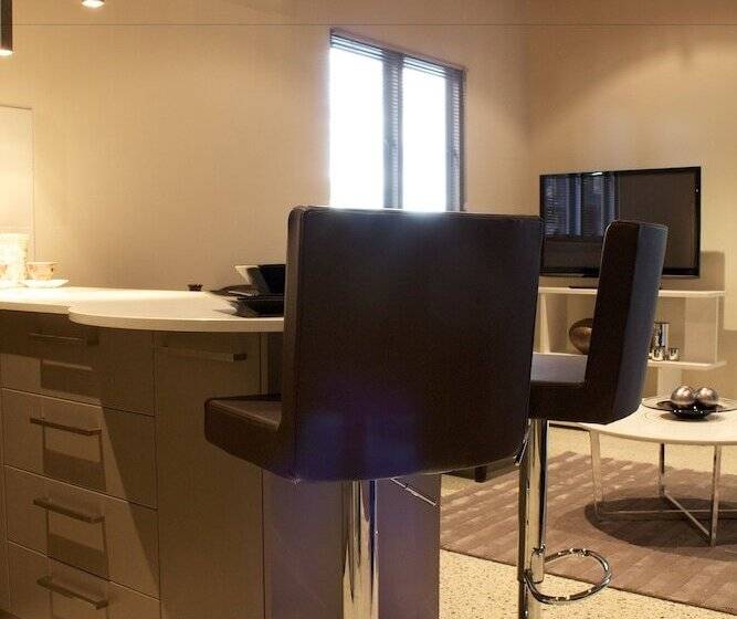 Mia Mia Executive Apartments