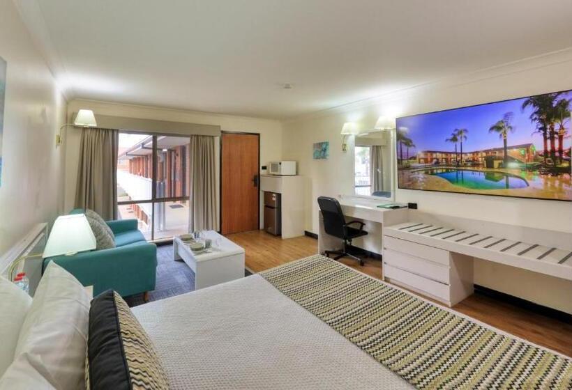 مُتل The Palms Dubbo