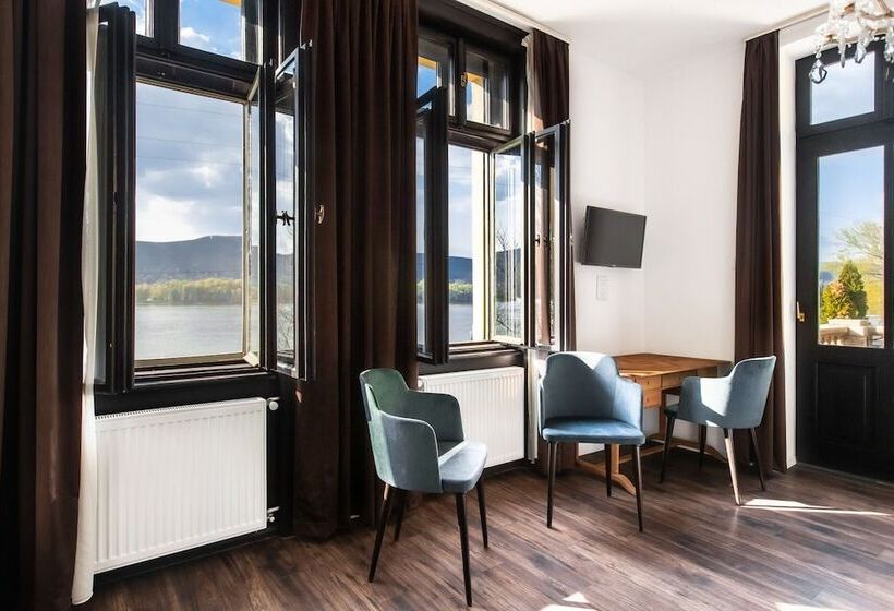 Mr. Görgey Art Hotel & Bisztró