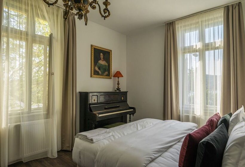 Mr. Görgey Art Hotel & Bisztró