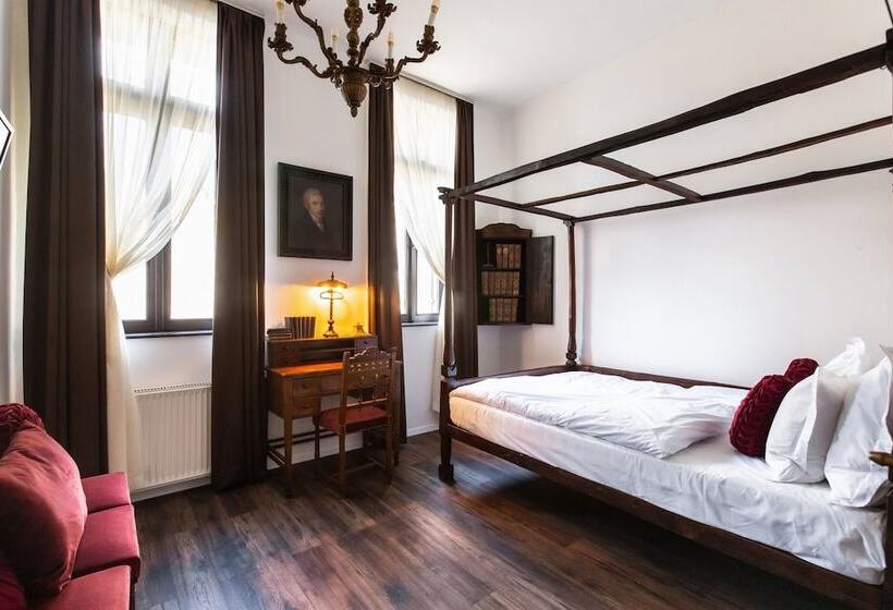 Mr. Görgey Art Hotel & Bisztró