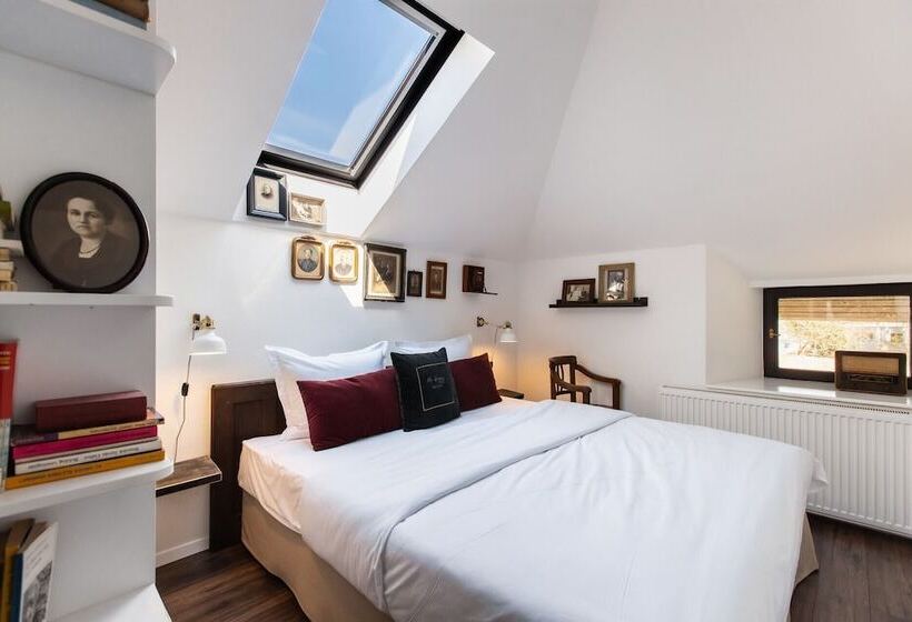 Mr. Görgey Art Hotel & Bisztró