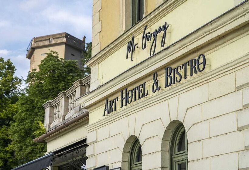Mr. Görgey Art Hotel & Bisztró
