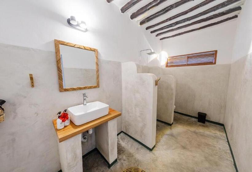 Natural Garden Boutique