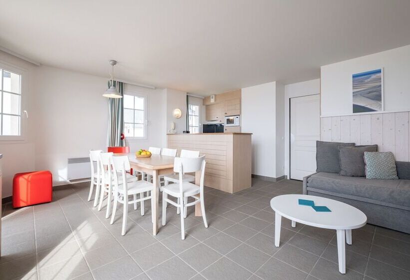 Pierre & Vacances Premium Residence De La Plage