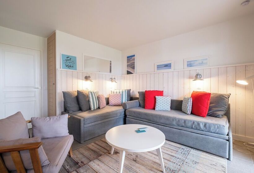Pierre & Vacances Premium Residence De La Plage