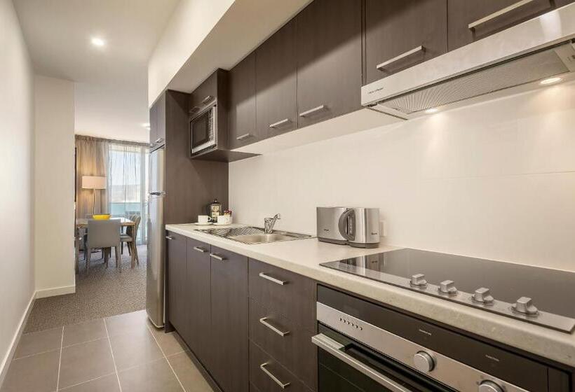 Quest King William South