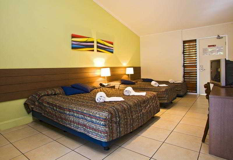 Sandcastles 1770 Motel & Resort