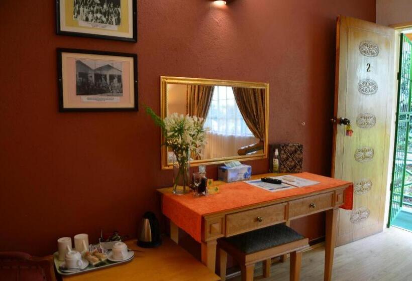 Shamrock Arms Guest Lodge