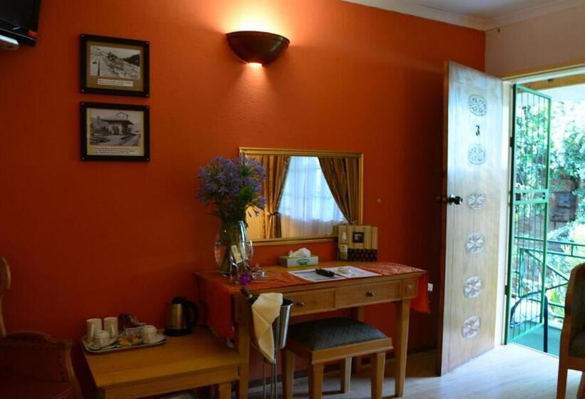 Shamrock Arms Guest Lodge