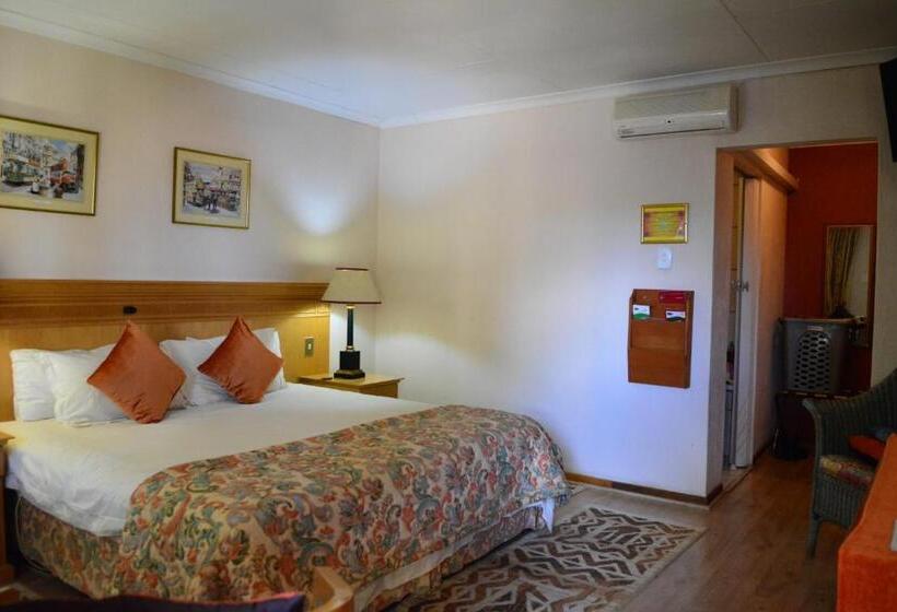 Shamrock Arms Guest Lodge