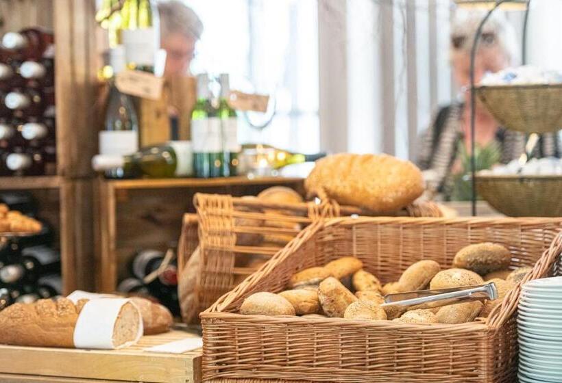 Strandhotel Balka Søbad