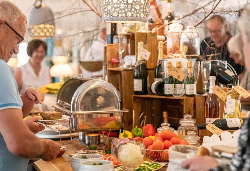 Strandhotel Balka Søbad