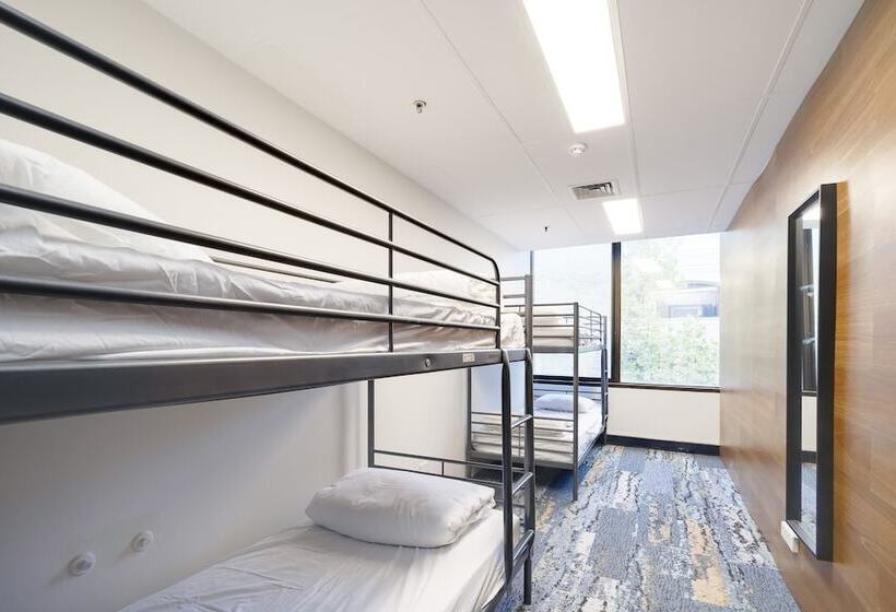 Trademark Hostel Sydney