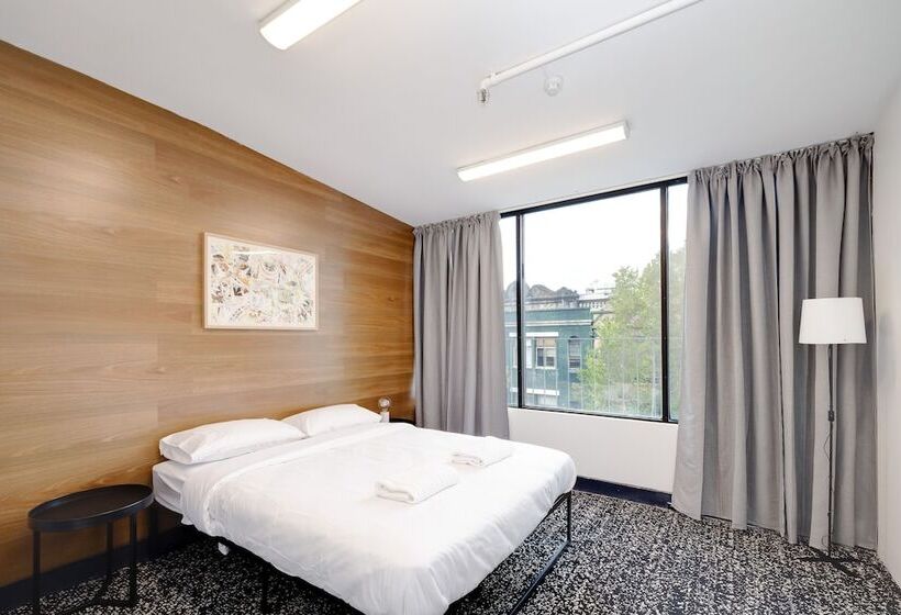 Trademark Hostel Sydney