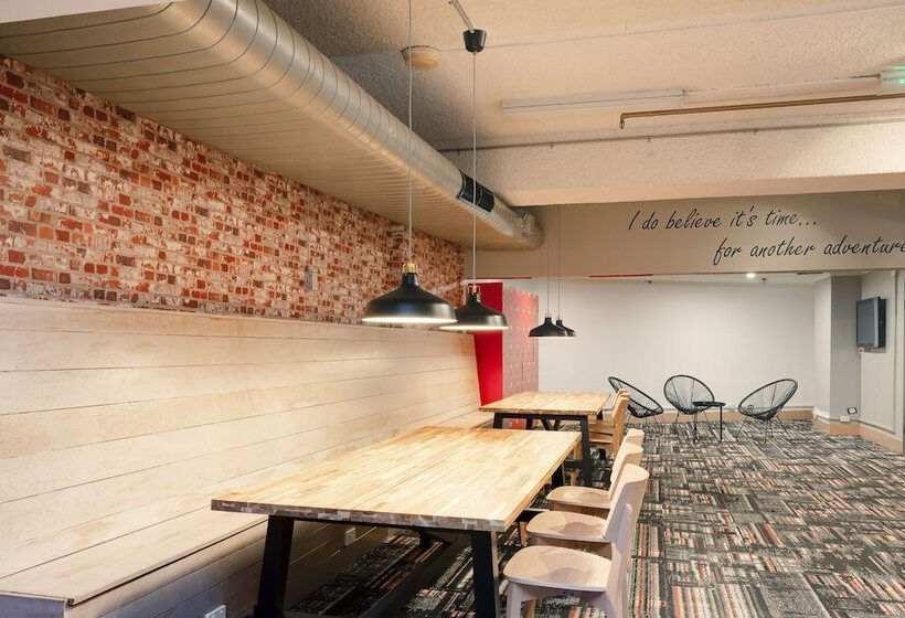 Trademark Hostel Sydney