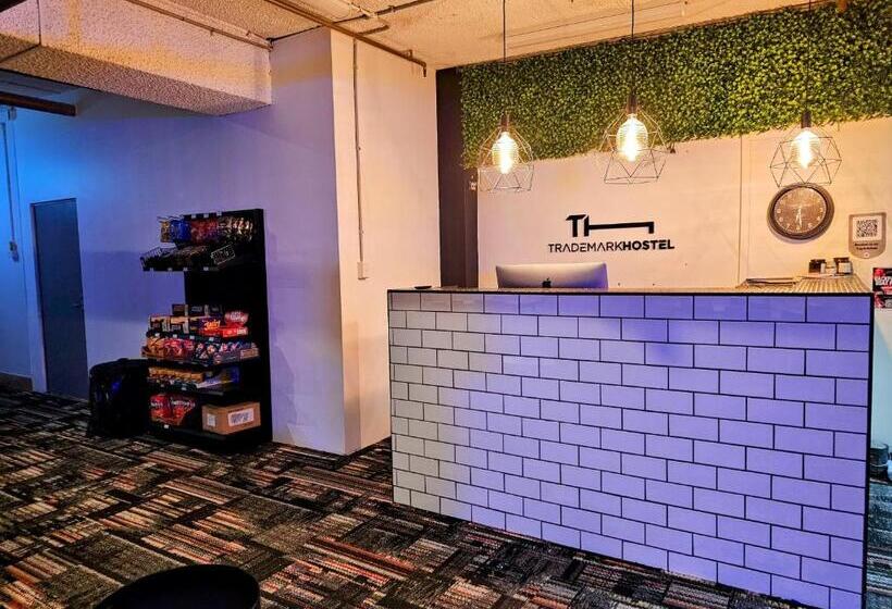Trademark Hostel Sydney