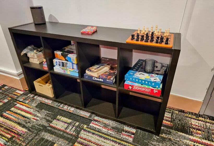 Trademark Hostel Sydney