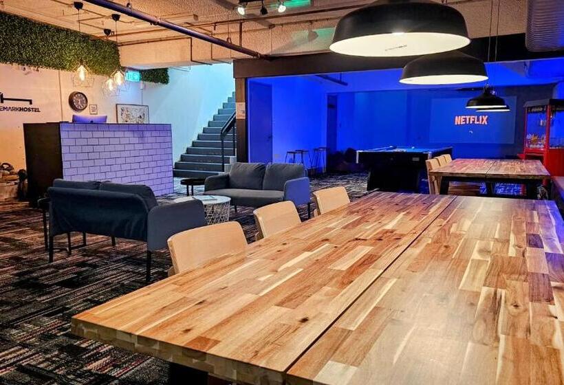 Trademark Hostel Sydney